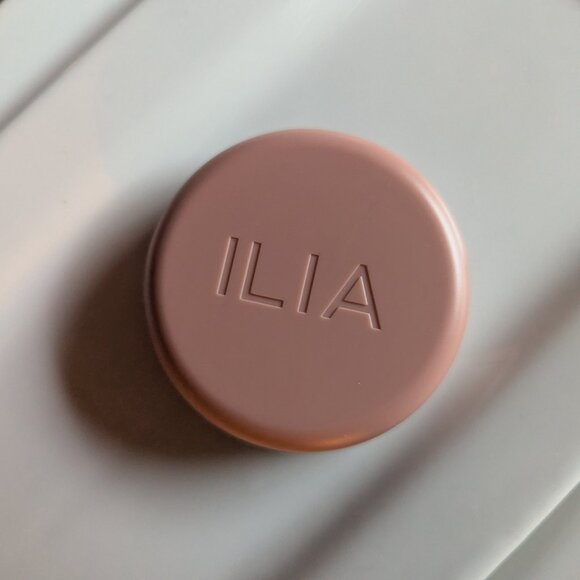ILIA Beauty | Soft Focus Blurring Blush | Glimpse - Picture 11 of 16